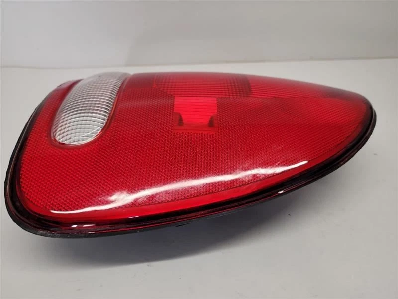 1998-2003 DODGE DURANGO RH Passenger Right Tail Light V4576244AB        - Image 2 of 4