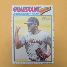 2026 Topps Heritage Jhonkensy Noel SHORT PRINT + DECKLE EDGE!