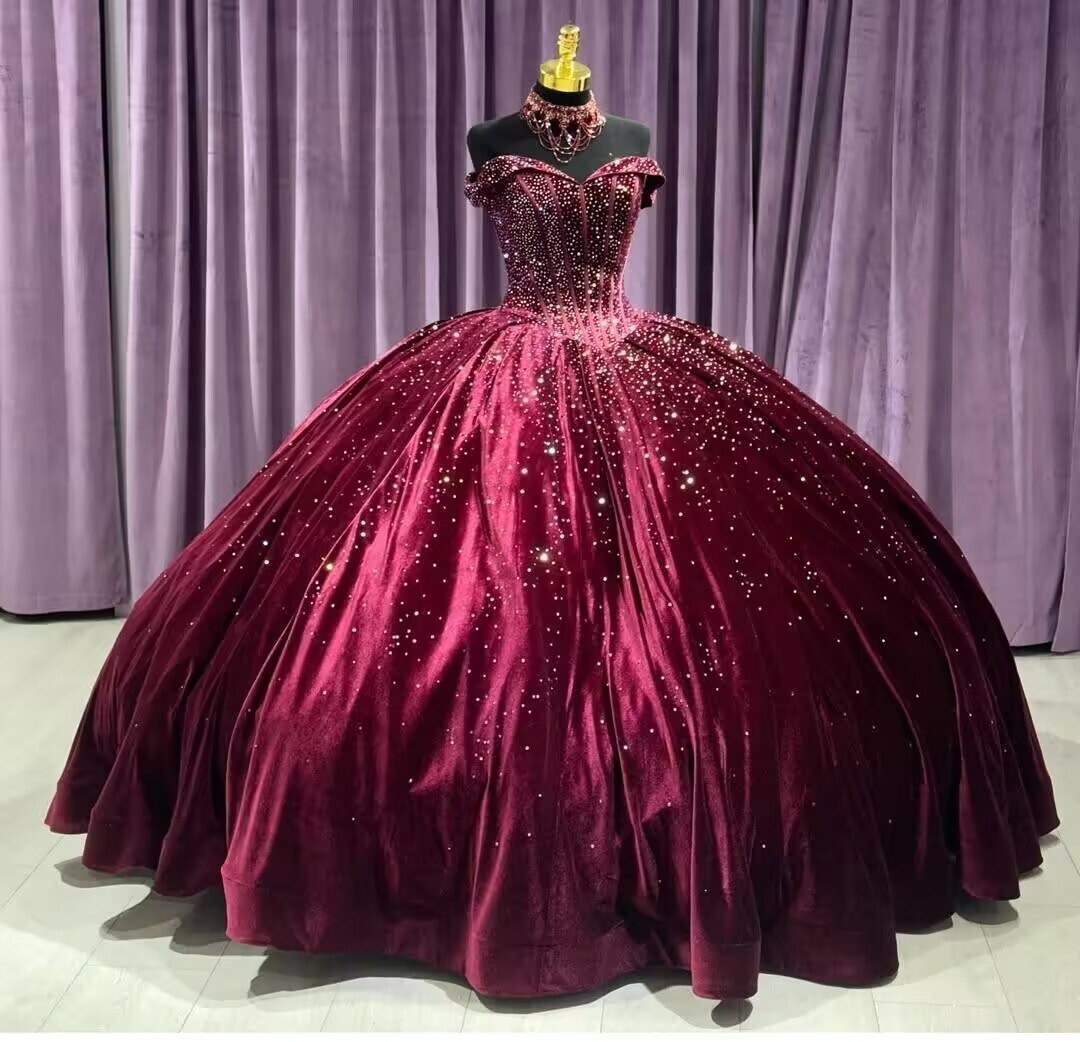 wine red quinceanera dresses Wine Red Quinceanera Dresses Sweet 15 2026 New Glitter Gold Appliqued Ball  Gowns