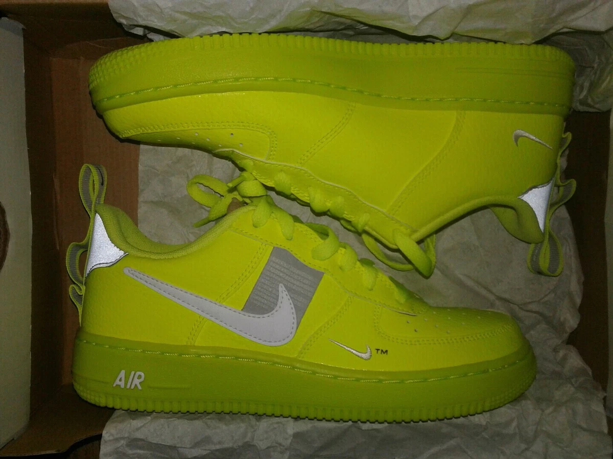 Nike Air Force 1 Low LV8 Utility GS Volt