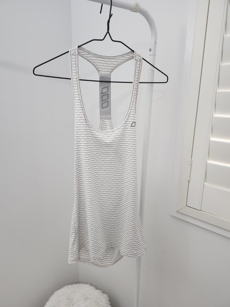 Lorna jane Xs White Tank Top Gym Wear