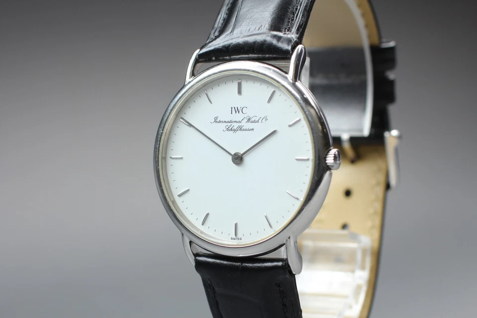 [Exc+5] IWC Portofino 3331 Cal.22105 33mm White Dial Black Quartz Herrenuhr  - Bild 2 von 4