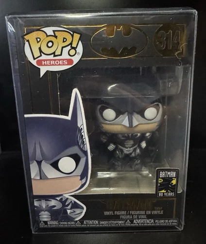 Funko Pop! Vinyl: DC Universe Batman 1997 #314 Heroes with Protector