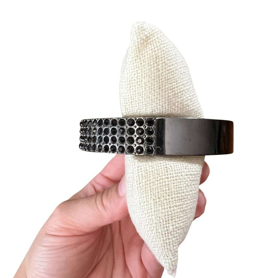 "Brazalete abrazadera Kenneth Cole gris metalizado negro pavé estrás 7,5""" Foto 4 de 4