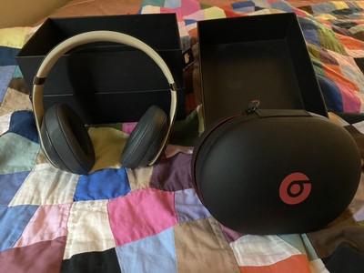 Beats by Dr. Dre Studio Pro Wireless Bluetooth Headphones - Black MQTP3LL/A