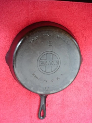 Vintage Griswold # 9 Cast Iron Skillet 710-A  Large Logo “ERIE” – Large Block