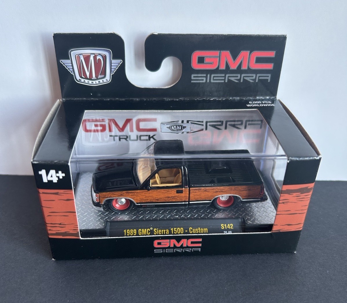 NEW 🔥 M2 Machines 1989 GMC Sierra 1500 Woodgrain Custom Exclusive