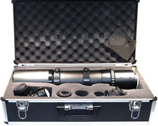 BARSKA 80 MM F7 TRIPLET ED REFRACTOR TELESCOPE  DIAGONAL  3 EYEPIECES IN CASE