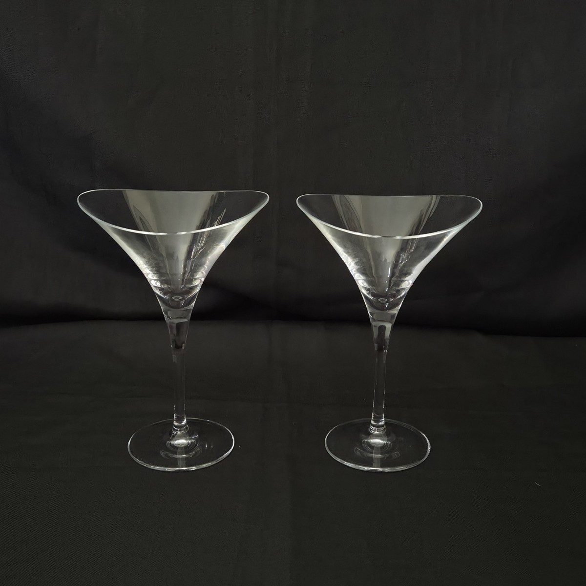 2 Hoya Crystal Desire Martini Cocktail Glasses 7.5