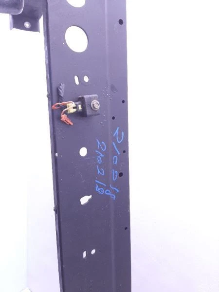 Soporte núcleo radiador 07-09 Chevrolet Avalanche 1500 20805487 Foto 2 de 4