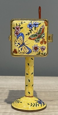 Empress Arts Hinged Mailbox On Post Trinket Box