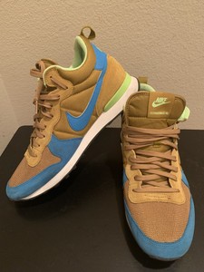 nike internationalist mustard