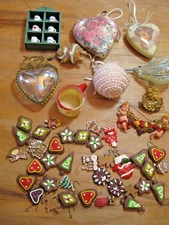 Lot Of 48 Assorted Vintage Christmas Tree Ornaments Resin- Plastic- Felt