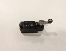 Allen-Bradley 802K-MSLS11E Series A, Limit Switch, Short Lever w/Nylon Roller