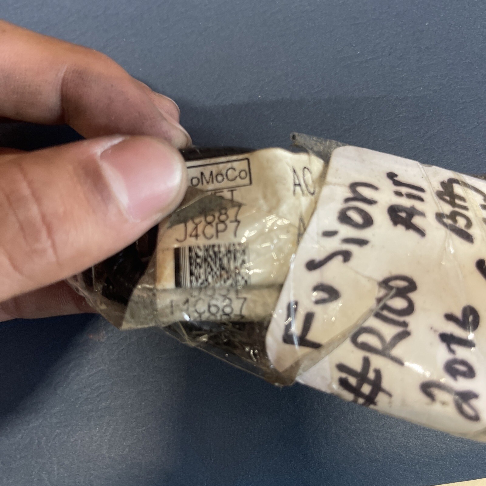 A100 2016 Ford Fusion / Air Bag Seat Sensor DU5T 14C687J4CP7 eBay