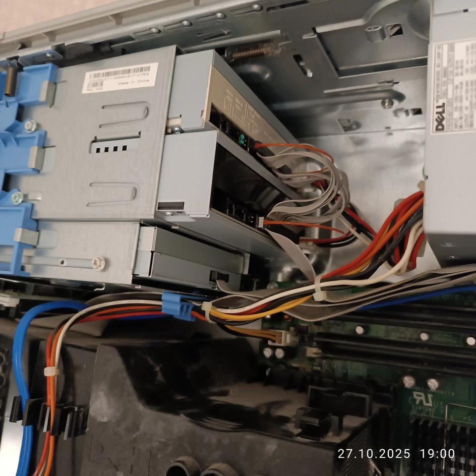 Vintage Dell OptiPlex DC8M Computer (schweres Gehäuse) - Bild 3 von 4