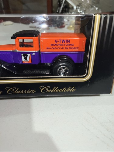 Liberty Classics V-Twin Motorcycle Ford Delivery Truck 1:24 Diecast NEW NIB RARE - Picture 6 of 9