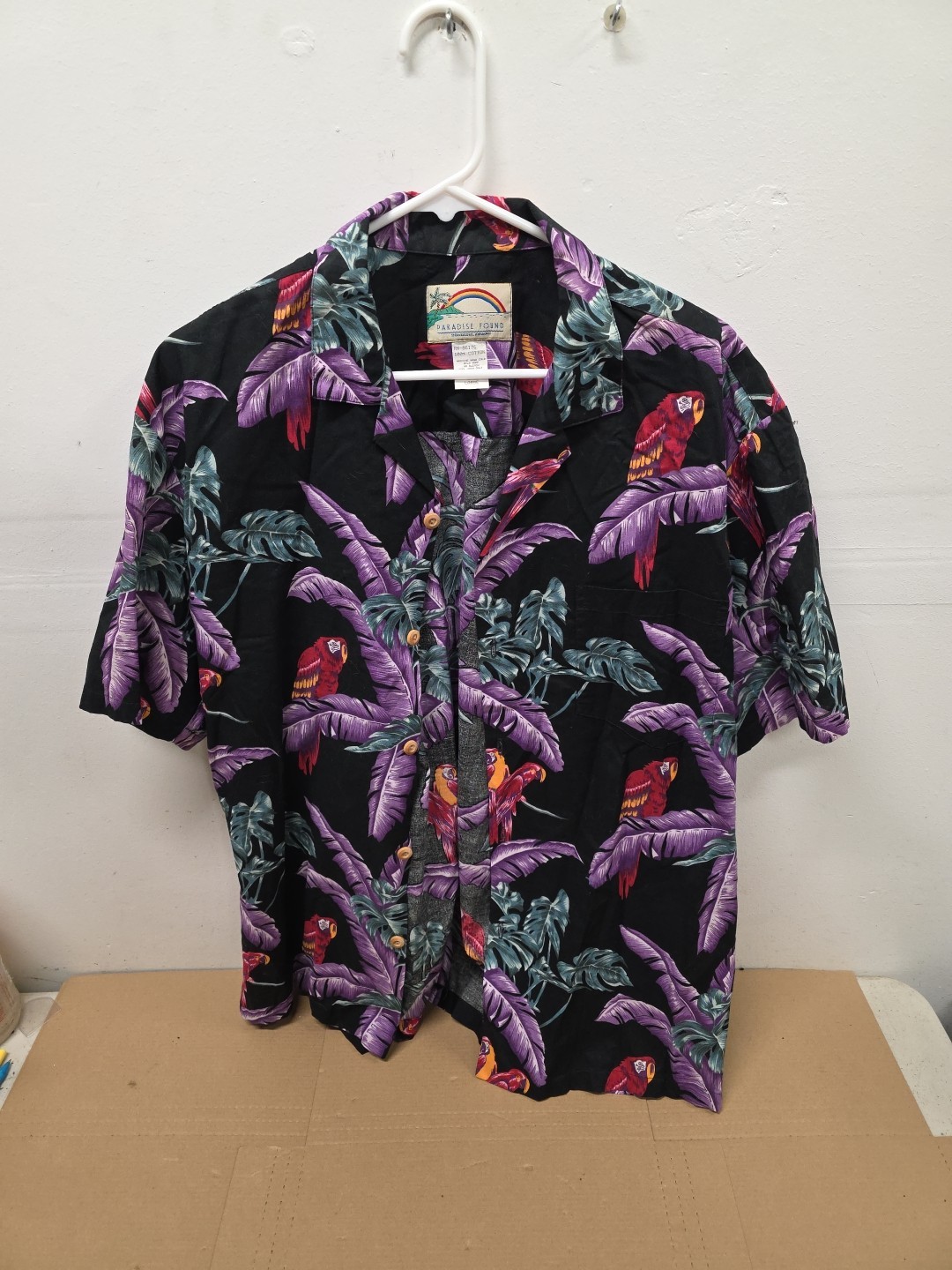 Paradise Found Men's L Hawaiian Shirt Short Sleeve Button Up Shirt