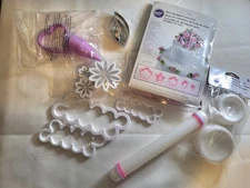 Wilton Cake Decorating Flower Making Supplies for Cakes and Fondant