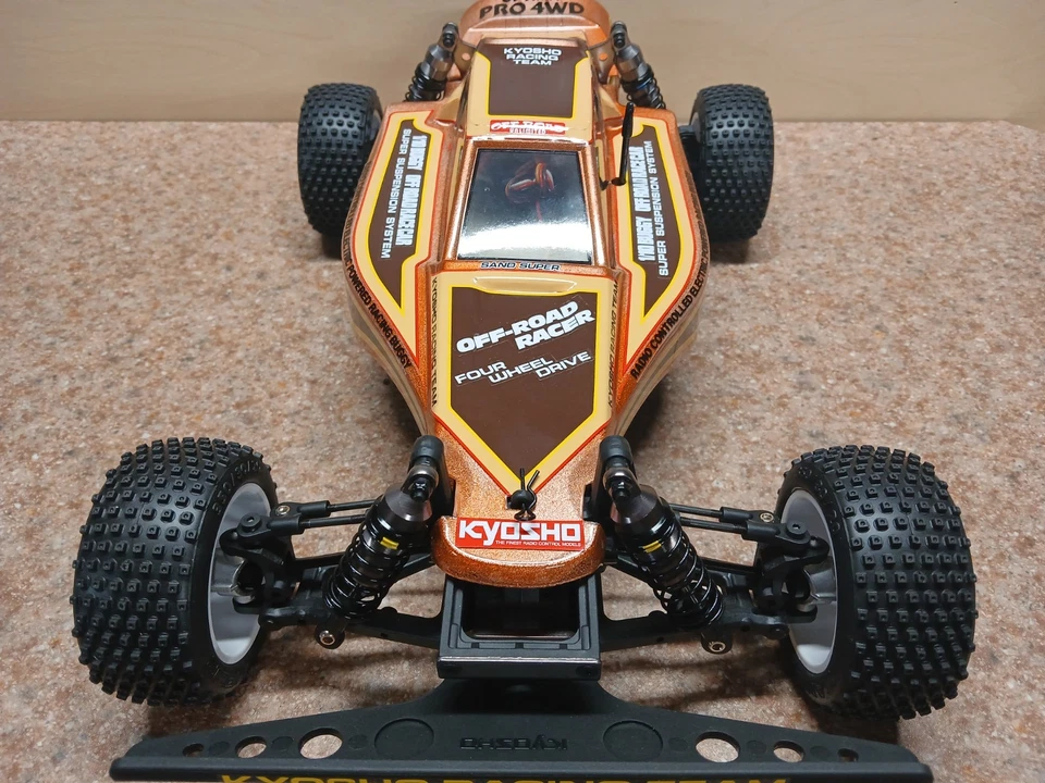 KYOSHO OPTIMA PRO 4WD RACING BUGGY 30620 44000 RTR 2.4GHZ RADIO SET MOTOR ESC - Image 3 of 4