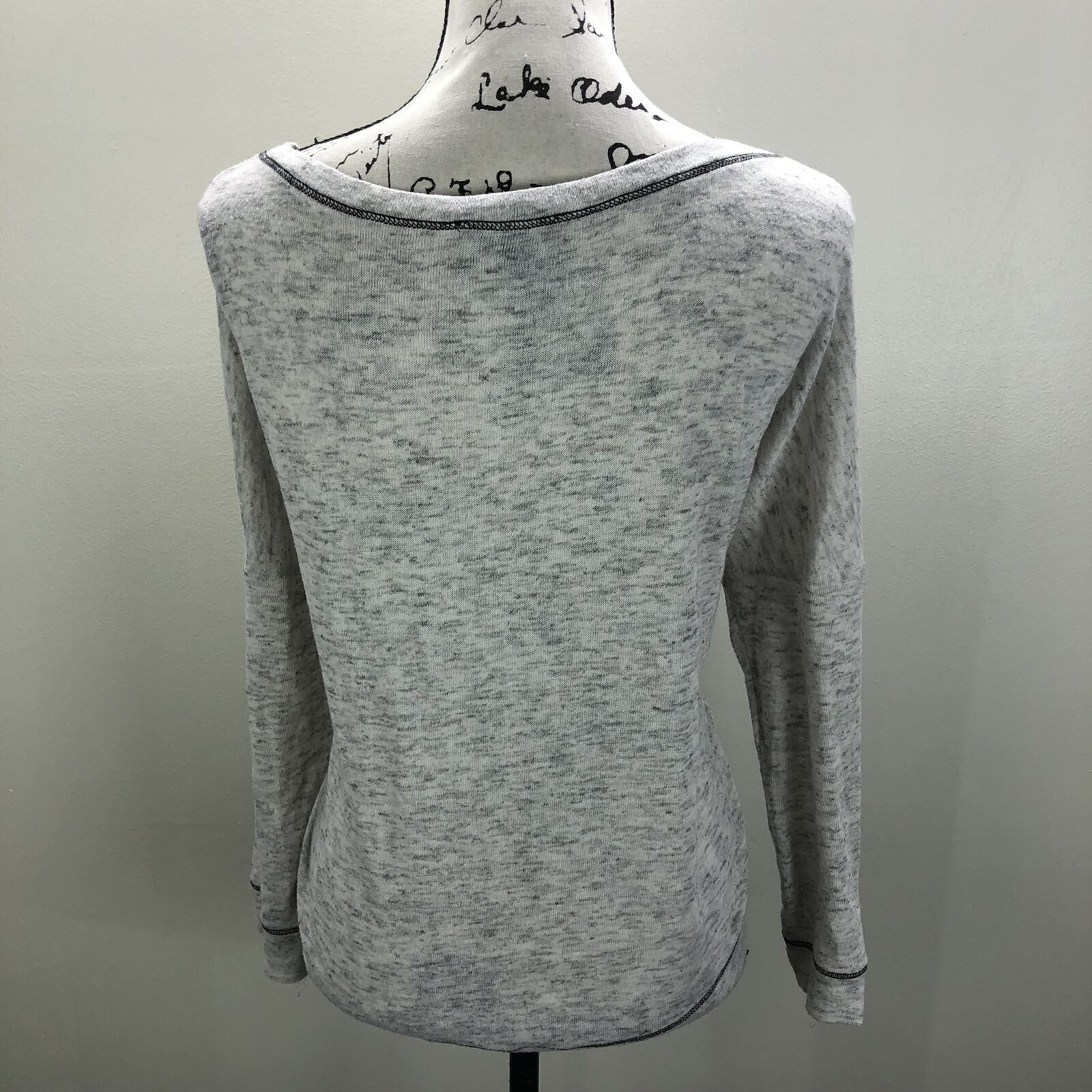 FOREVER 21 Pullover Round Neck Gray Basic T-Shirt… - image 3