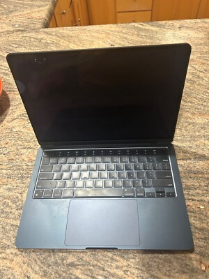 Apple Macbook Air M2 2022 13'' 8-Core CPU 8-Core GPU 256GB 8GB Ram Midnight