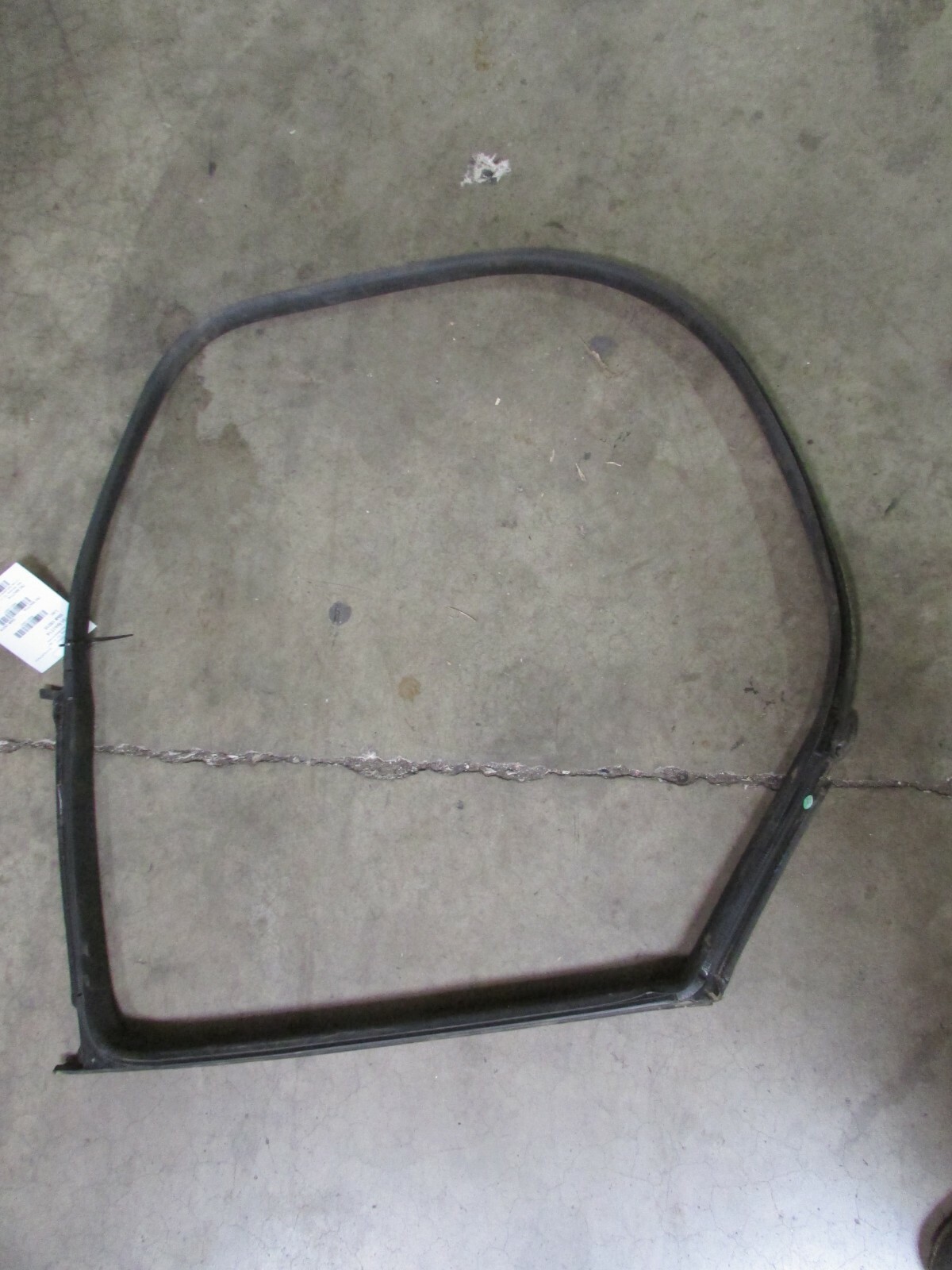 2014 Maserati Quattroporte, LH Left Rear Gasket on Body Used, P/N 670037609