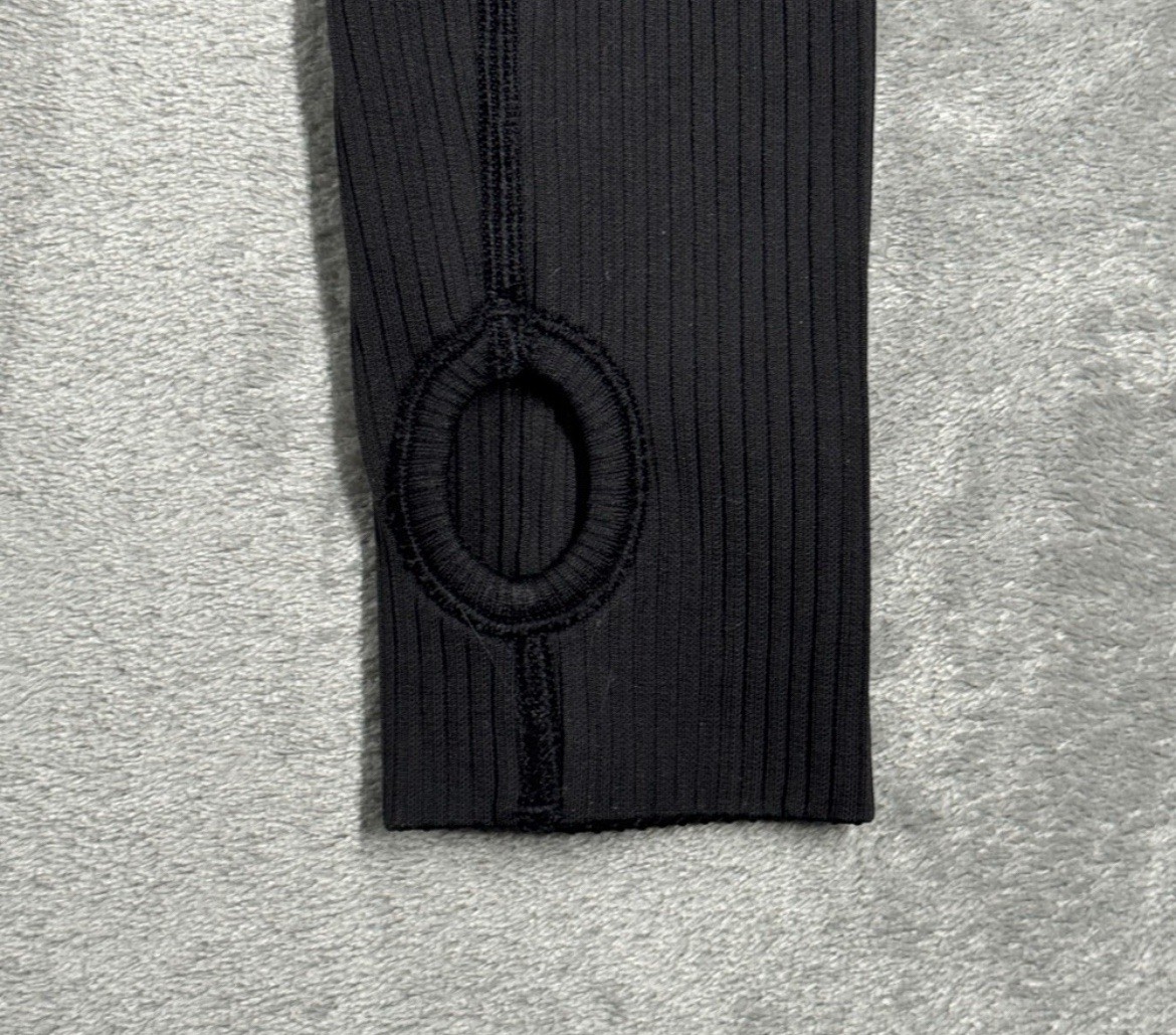 Lululemon Textured Pullover Workout Tip With Thum… - image 5