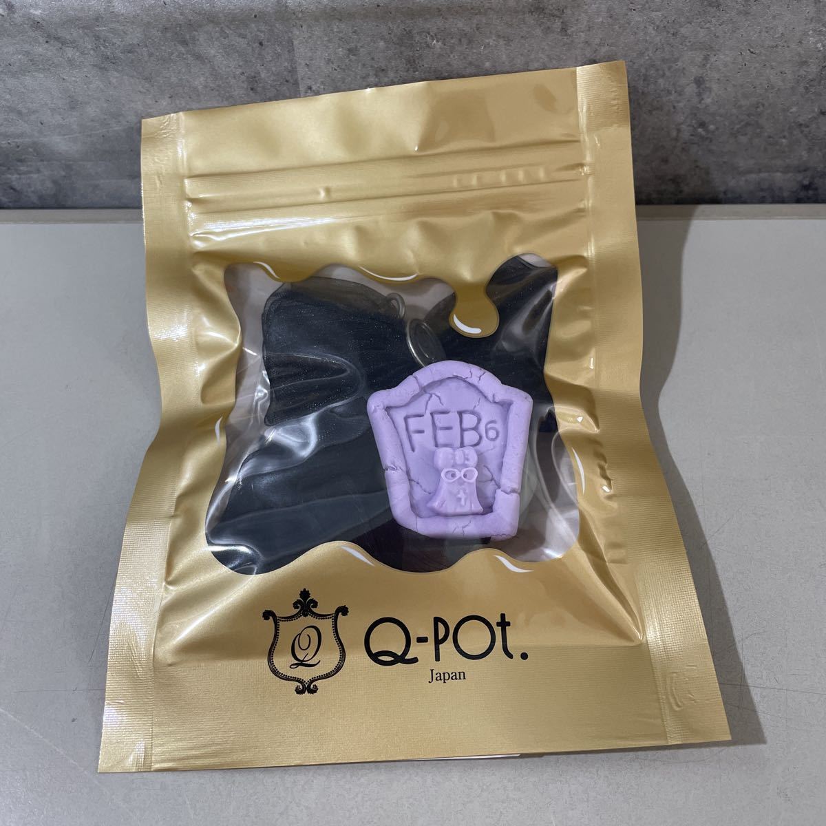 Super Tommy February 6 Q-Pot Collaboration Back Charm/Bag Super Tommy February 6 Q-Pot Collaboration Back Charm/Bag
