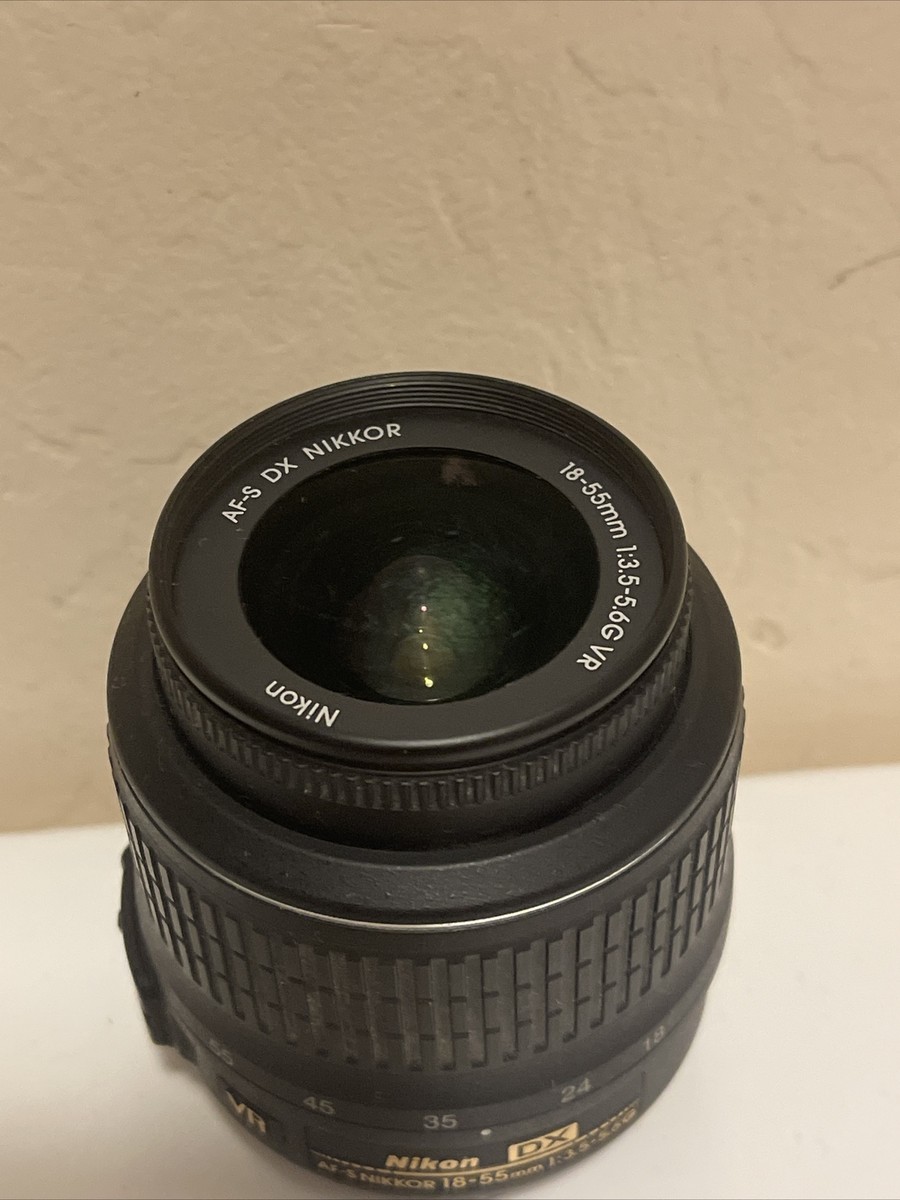 Nikon AF-S DX Nikkor 18-55mm f/3.5-5.6G VR Lens FF572 From Japan