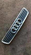 Calandre Audi R8