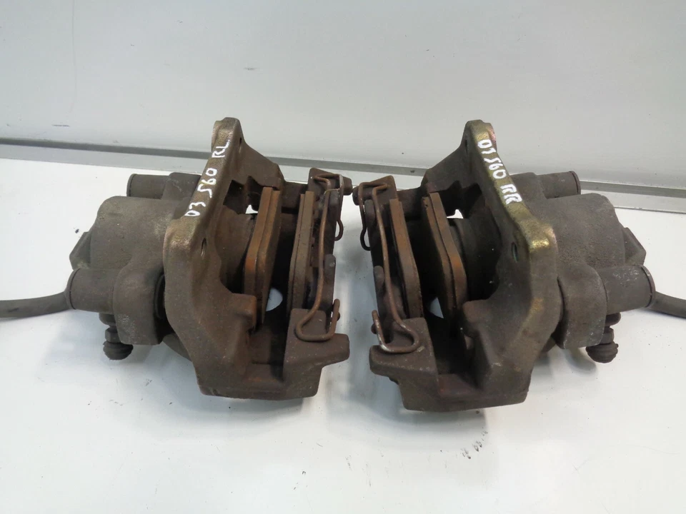 ПАРА ЗАДНИХ ПРАВЫХ И ЛЕВЫХ ТОРМОЗНЫХ СУППОРТОВ VOLVO S60 2001-2004 ОТ ОРИГИНАЛЬНОГО ПРОИЗВОДИТЕЛЯ DK911157 - Изображение 3 из 4