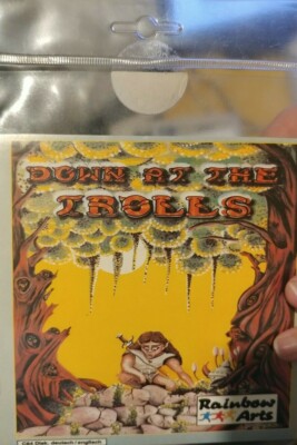 Down at The Trolls (Rainbow Arts) C 64 DISKETTE (Disk, Cover, Manual) works