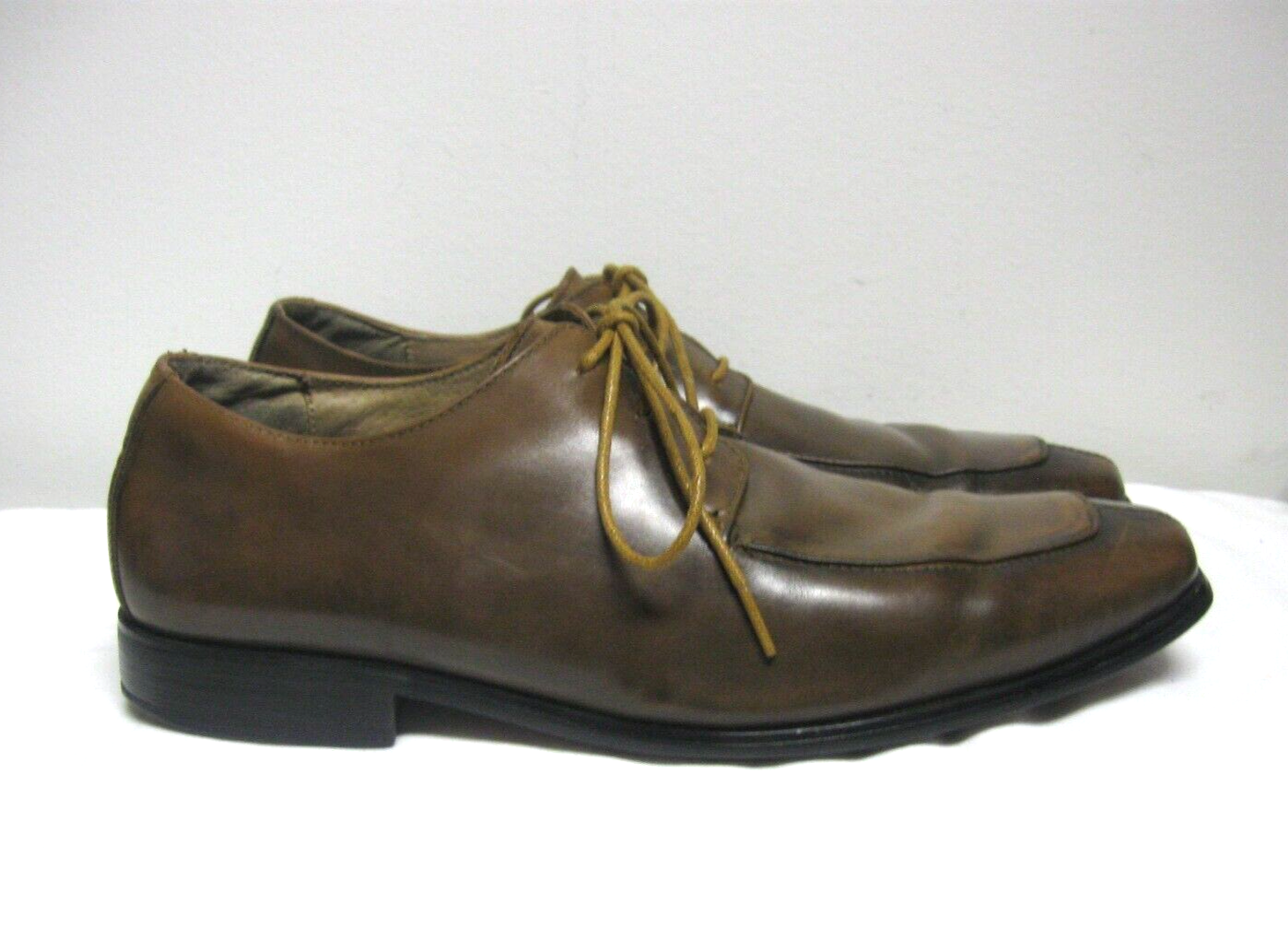 SAOLA Scarpe derby stringate Vince Camuto in pelle marrone taglia 9
