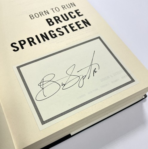 Libro de autobiografía firmado ""Born To Run"" de Bruce Springsteen - Imagen 7 de 15