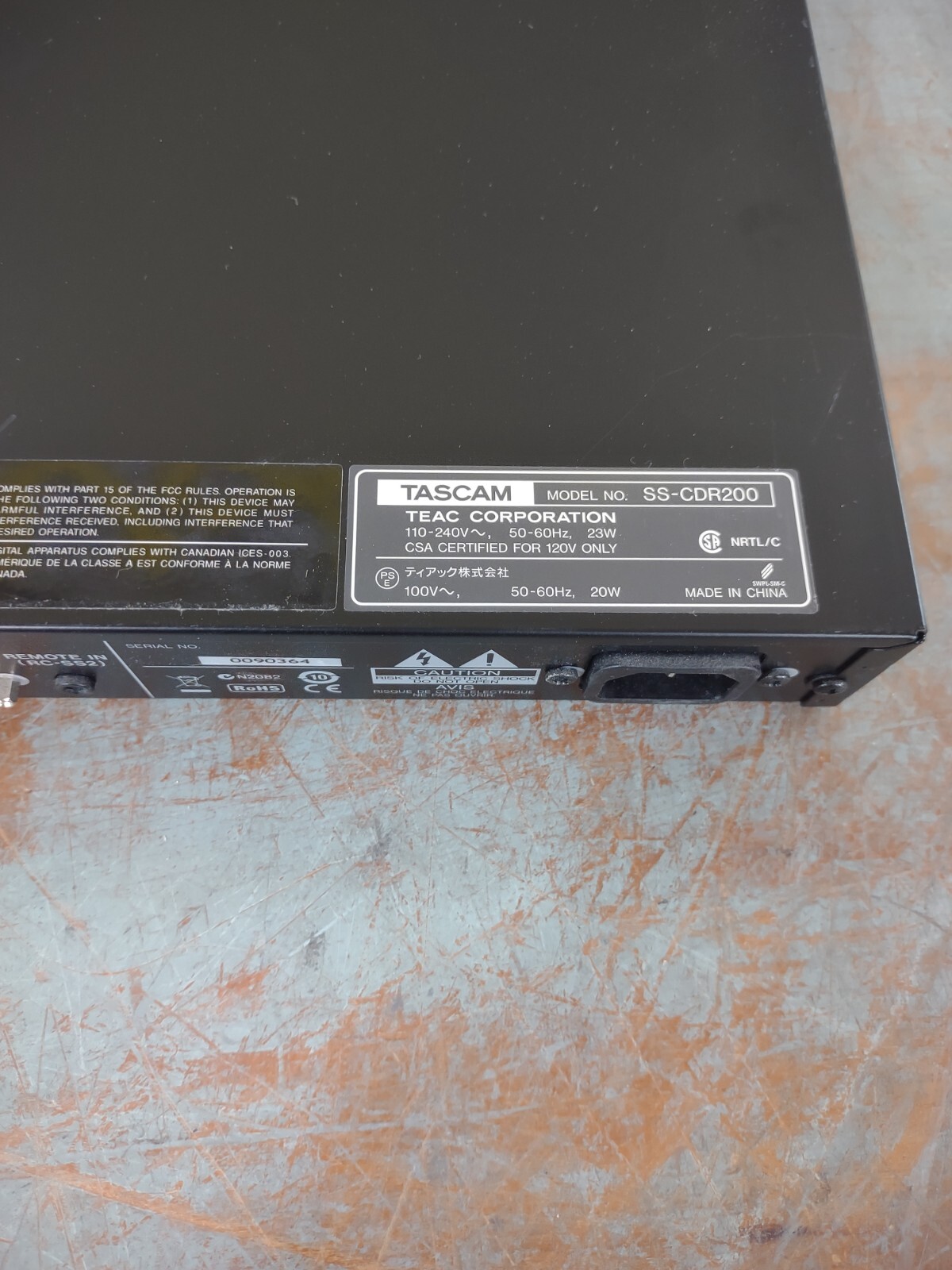 Tascam SS-CDR200 Solid State and CD Digital Audio Recorder With RACK MOUNTS !!!!