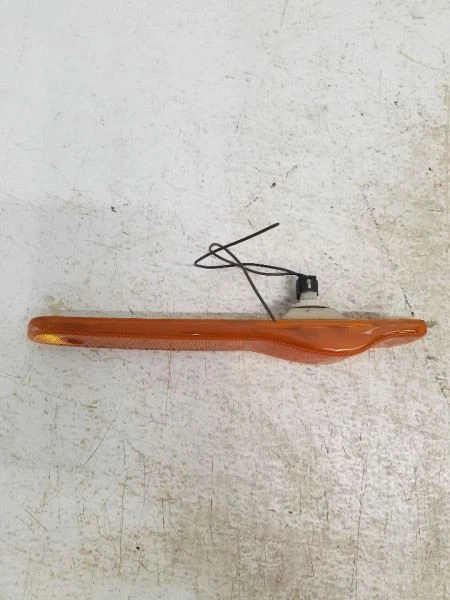 Luz de estacionamiento/esquina del conductor marcador lateral sedán para 00-02 SATURN SERIE S 5989 Foto 4 de 4