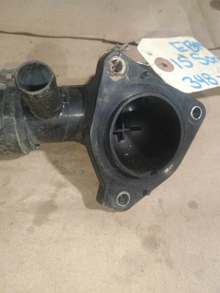 2015 KIA SORENTO Thermostat Housing OEM - Image 4 of 4