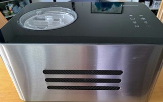 EISCREME MASCHINE MIT KOMPRESSOR von SOMMERTAL neuwertig