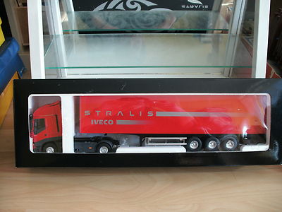 Eligor Iveco Promo Stralis + Trailer in rot auf 1:43 in Box (Stralis All Blacks)