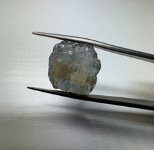 Sapphire faceting rough gemstone Tanzania 25.47 carats