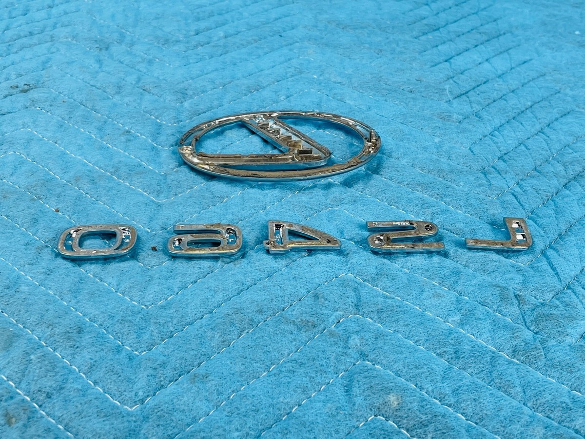 Lexus Owners Club LS460リアスクリーンエンブレム Lexus LS460 Emblem 