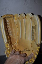 Spalding Dwight Gooden Leather Baseball Glove 42-347 Rt Hand 11"