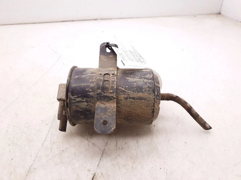 Toyota Pickup 1989 2,4 L 4 cilindros montaje de bote de vapor de combustible Foto 2 de 4