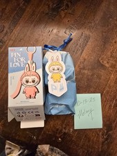 Pop Mart Labubu Pin for love letter P