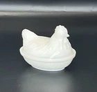 Vtg Hazel Atlas Platonite White Milk Glass 4.5" Hen On Nest Candy Trinket Dish