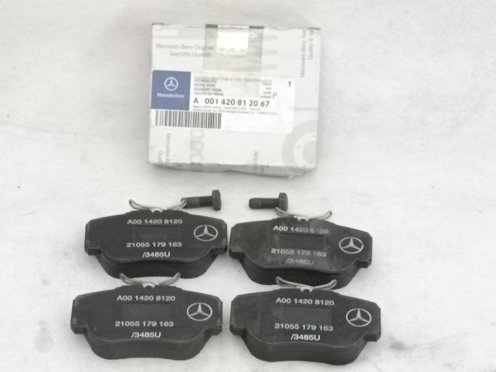 Mercedes-Benz W201 190E Front Brake Pads. 001420812067. New old 