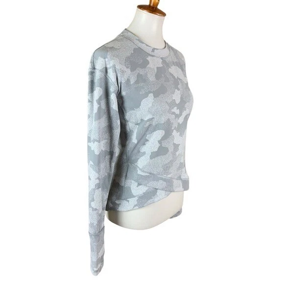 lululemon long sleeve crew neck camo print stretchy athletic shirt