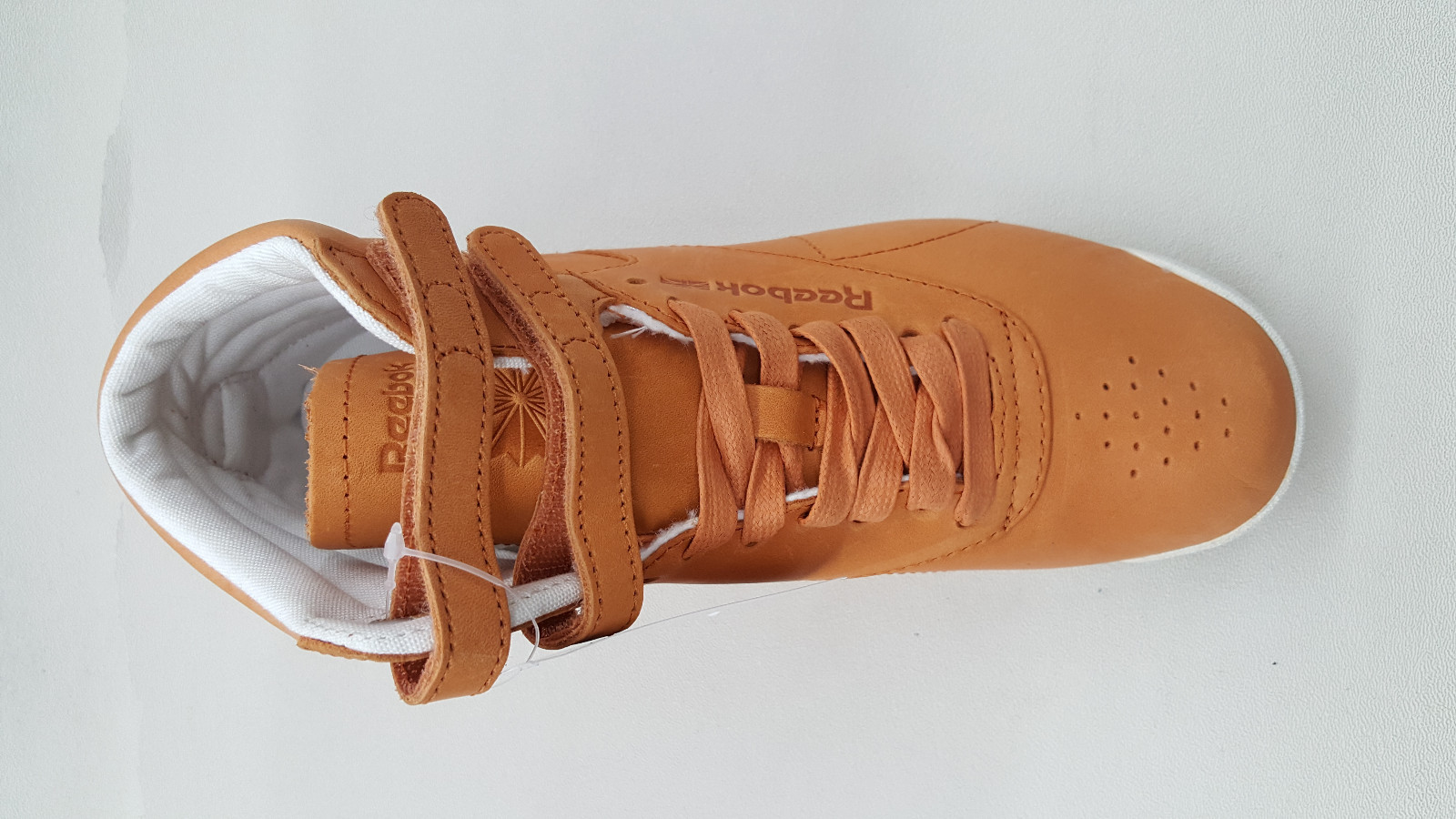 Reebok X cara Estocolmo Estocolmo Estocolmo Freestyle Hi Beige blancoo para Mujer Tenis BD3571 se desvaneció 61cc1a Reebok X cara Estocolmo Estocolmo Estocolmo Freestyle Hi Beige blancoo para Mujer Tenis BD3571 se desvaneció 61cc1a