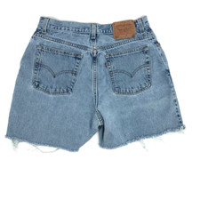 Vintage USA Levis Women 550 Mom Jean High Rise Shorts Blue Relaxed Fit Frayed 16